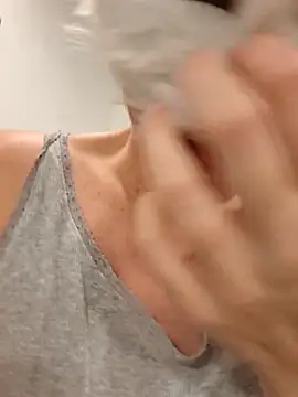 Hexe12346 online show from 8, 3, 2026