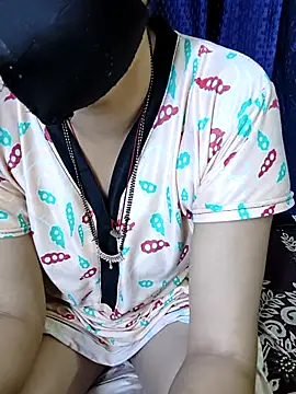 kaveerpooja947 online show from 3, 11, 2025