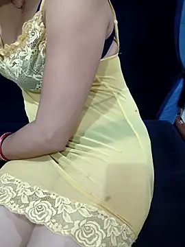 kaveerpooja947 online show from 22, 4, 2026