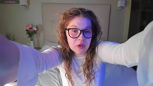 Colleen Blake online show from 22, 10, 2025