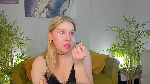 Colleen Blake online show from 4, 6, 2026