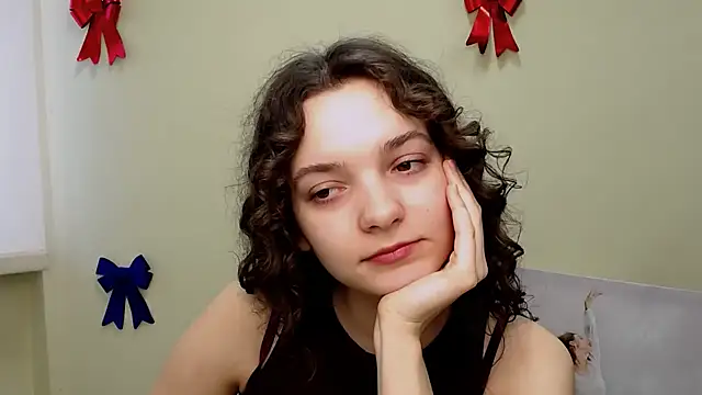  SusieSu  online show from 16, 2, 2025