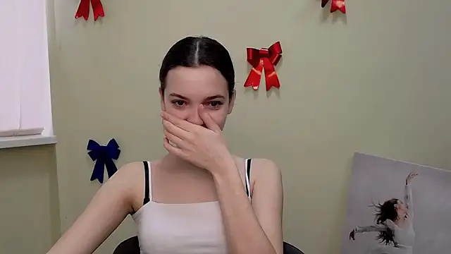  SusieSu  online show from 21, 2, 2025