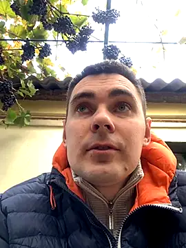 Snapshot of Rowing199456 chatting on 12, 10, 2025 Rowing199456 online show from 12, 10, 2025