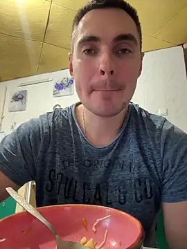 Snapshot of Rowing199456 chatting on 10, 10, 2025 Rowing199456 online show from 10, 10, 2025