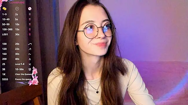 EvaBradley online show from 18, 10, 2025