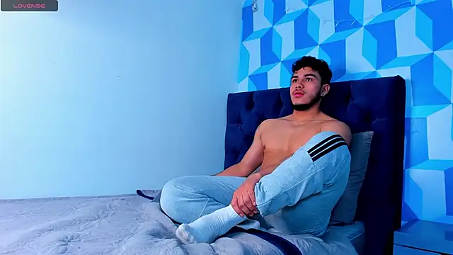 Snapshot of jeisonstark chatting on 6, 3, 2025 jeisonstark online show from 6, 3, 2025