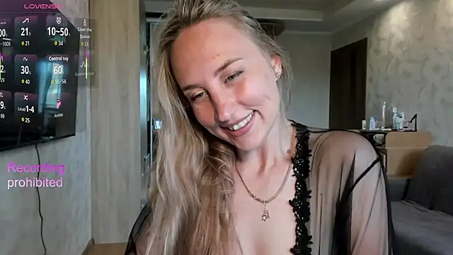 Snapshot of lady_Nati chatting on 13, 6, 2026 lady Nati online show from 13, 6, 2026
