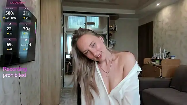 Snapshot of lady_Nati chatting on 18, 5, 2026 lady Nati online show from 18, 5, 2026
