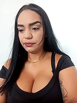 Snapshot of Sara-77 chatting on 24, 10, 2025 Sara-77 online show from 24, 10, 2025