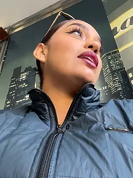 Sara-77 online show from 7, 7, 2026