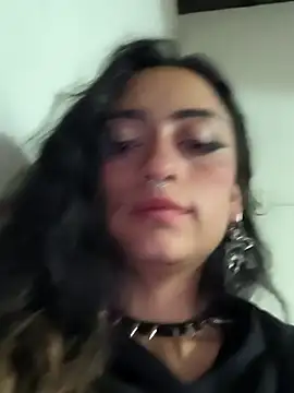 Lila Desiree online show from 24, 2, 2025