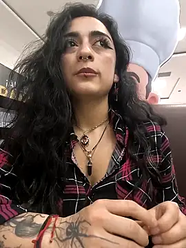 Lila Desiree online show from 22, 11, 2025