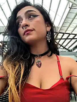 Lila Desiree online show from 30, 1, 2025