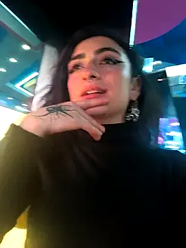 Lila Desiree online show from 14, 4, 2026