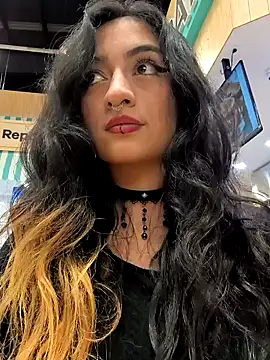 Lila Desiree online show from 28, 1, 2025