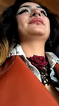Lila Desiree online show from 21, 2, 2025