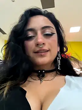 Lila Desiree online show from 25, 2, 2025