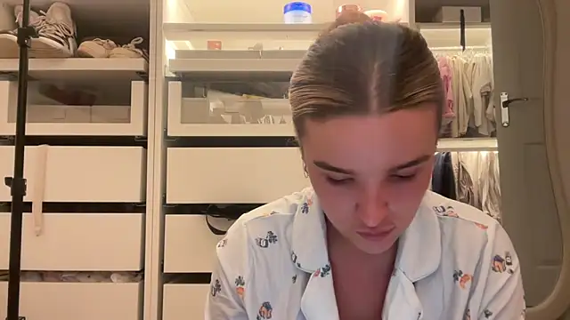 maisiesmithx online show from 6, 6, 2026