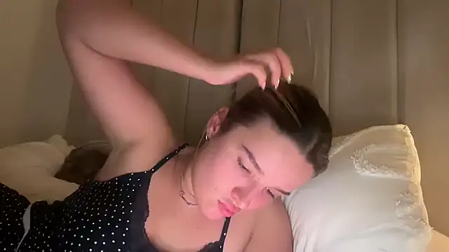 Snapshot of maisiesmithx chatting on 16, 7, 2026 maisiesmithx online show from 16, 7, 2026