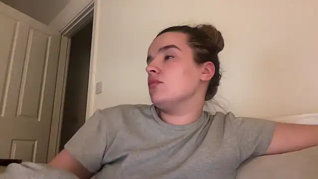 maisiesmithx online show from 9, 3, 2026