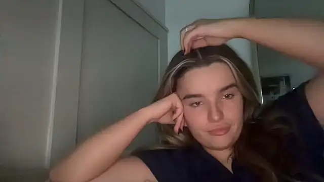 maisiesmithx online show from 13, 11, 2025