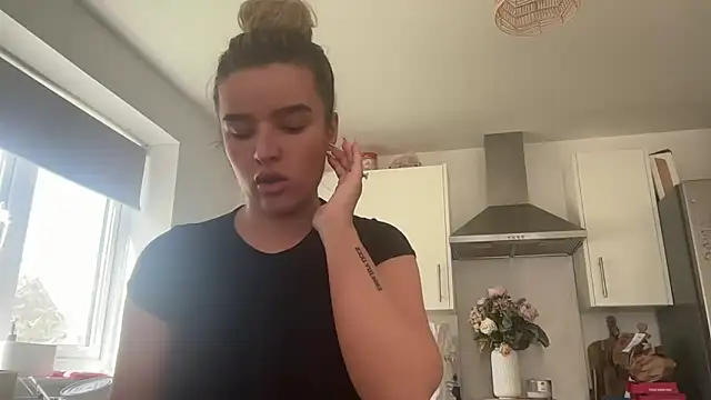 Snapshot of maisiesmithx chatting on 21, 6, 2026 maisiesmithx online show from 21, 6, 2026