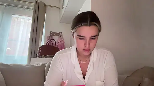 maisiesmithx online show from 29, 10, 2025