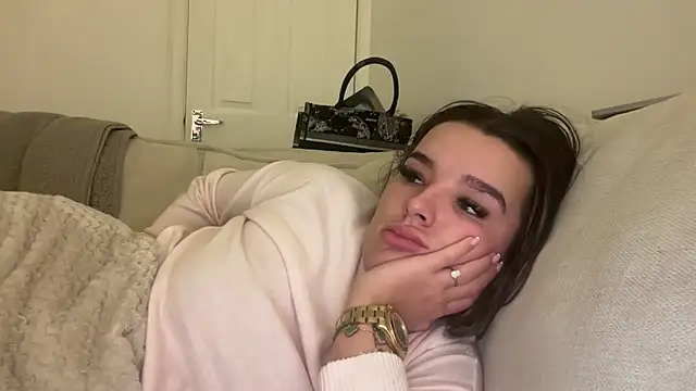 maisiesmithx online show from 27, 1, 2025