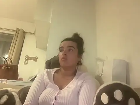 maisiesmithx online show from 19, 10, 2025