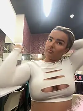 maisiesmithx online show from 19, 10, 2025