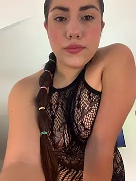 Snapshot of Scarlett_00_ chatting on 5, 3, 2026 Scarlett 00 online show from 5, 3, 2026