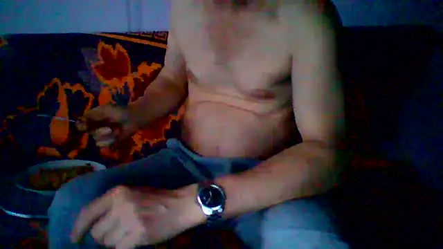 loverboyxxx69 online show from 19, 4, 2026