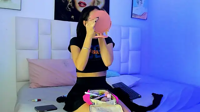 Snapshot of Antonella_Fontanna chatting on 27, 2, 2025 Antonella Fontanna online show from 27, 2, 2025