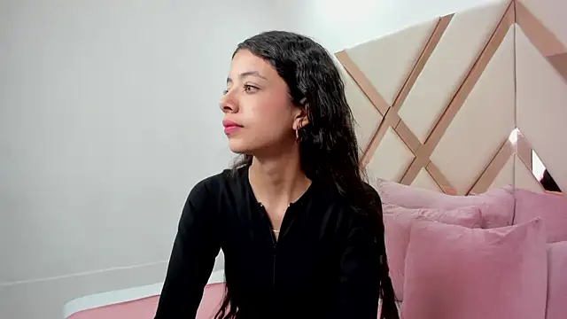 Snapshot of coraltaylor chatting on 22, 3, 2025 coraltaylor online show from 22, 3, 2025