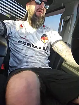 Beardedtattood online show from 12, 6, 2026