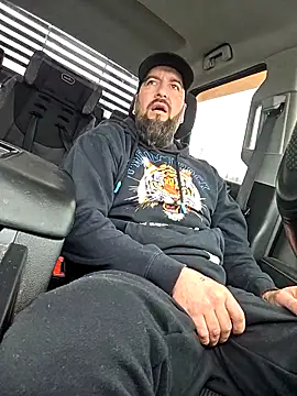 Beardedtattood online show from 2, 4, 2026