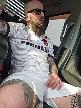 Beardedtattood online show from 3, 7, 2026