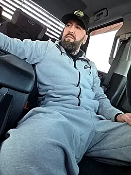 Beardedtattood online show from 7, 2, 2026