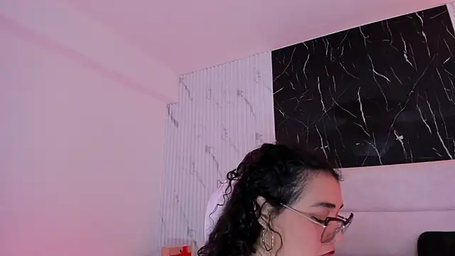 Reginavegaa online show from 7, 3, 2026