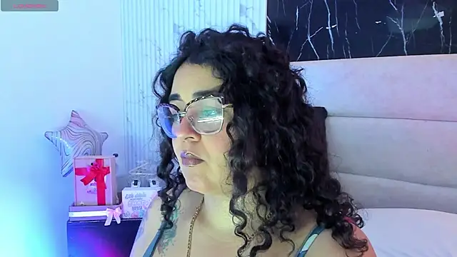 Reginavegaa online show from 18, 5, 2026