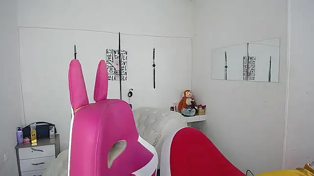 Leonard Price online show from 25, 11, 2025