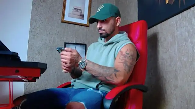 NigelBoydXXX online show from 18, 12, 2024