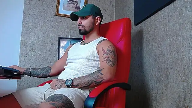 NigelBoydXXX online show from 11, 2, 2025