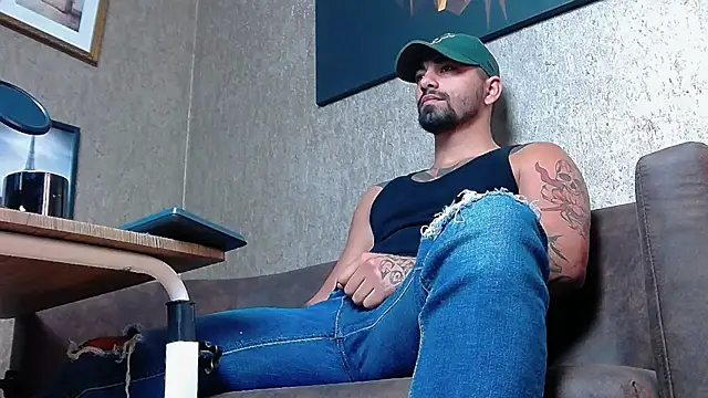 NigelBoydXXX online show from 17, 3, 2025