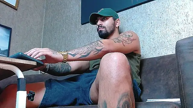 NigelBoydXXX online show from 28, 2, 2025