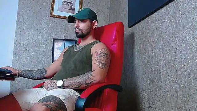 NigelBoydXXX online show from 8, 2, 2025