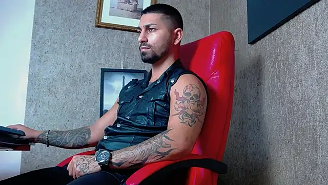 NigelBoydXXX online show from 25, 1, 2025