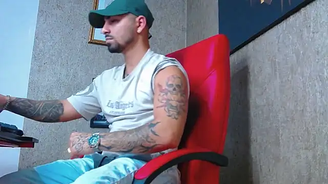 NigelBoydXXX online show from 5, 1, 2025