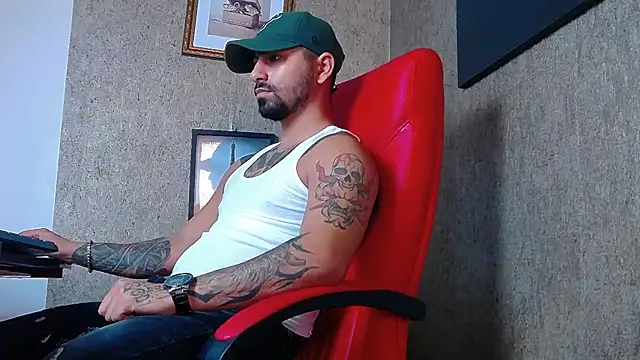 NigelBoydXXX online show from 7, 2, 2025